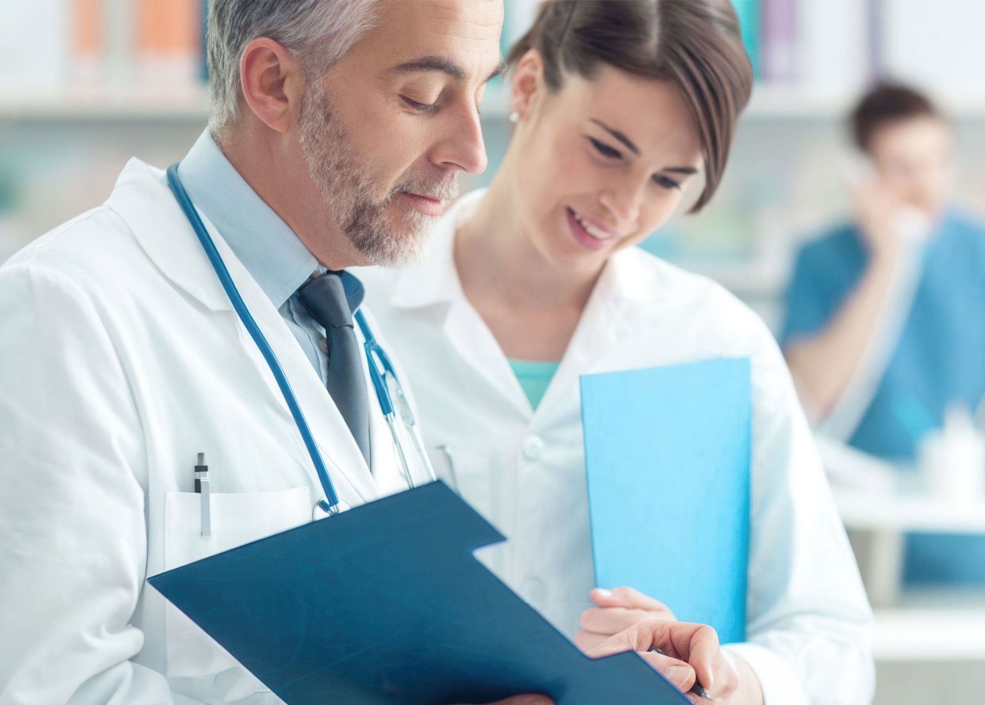 doctors-looking-at-chart